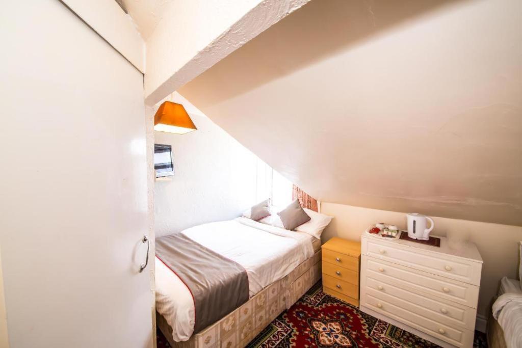 Myroomz Hollingdales 2* Блэкпул