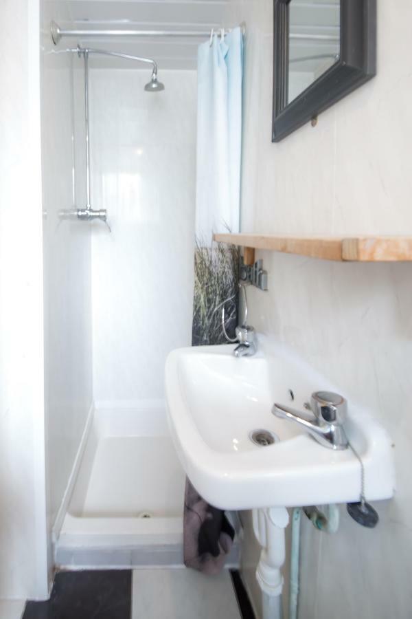 Myroomz Hollingdales 2*