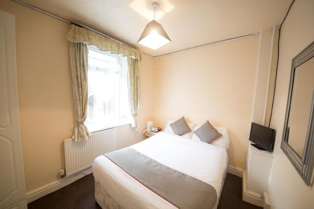 Hotel Myroomz Hollingdales Blackpool